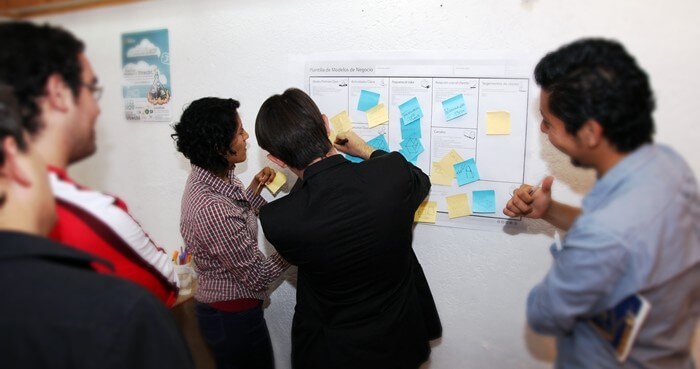 Crear un Modelo de Negocios Canvas en Grupo crear-un-modelo-de-negocios-canvas-grupo