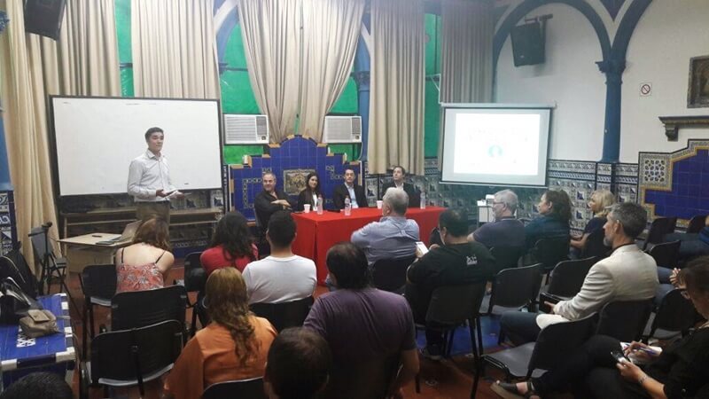 charla-uai-rotary-rosario-argentina